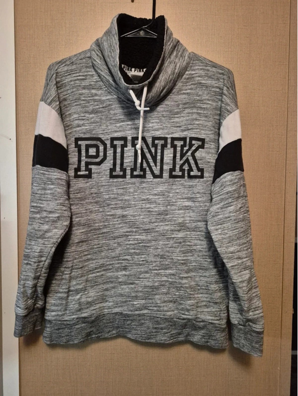 Victoria's Secret PINK Women's Gray and Black Sweatshirt Size S